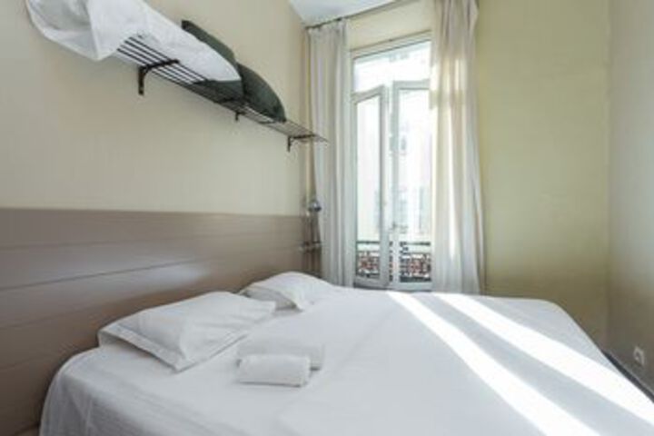Room 7 of 20