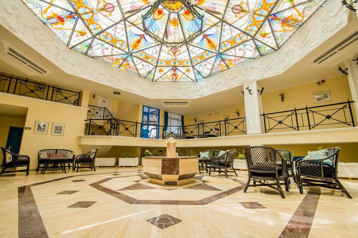 Guest Lobby