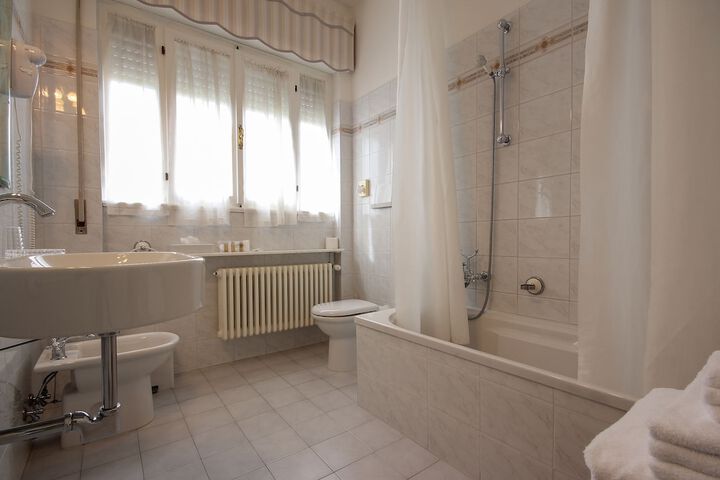 Bath Photo