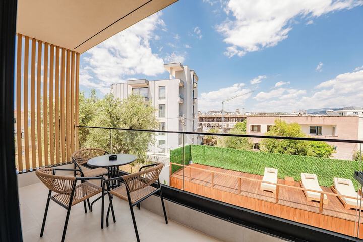 Terrace/Patio 136 of 244