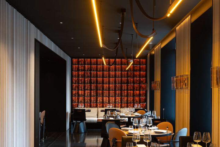 Dining 144 of 171
