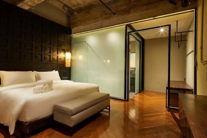 Room 6 of 54