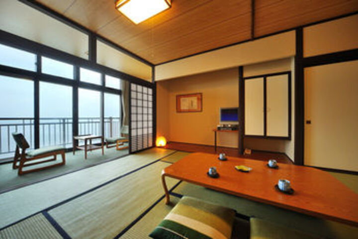 Room 41 of 57