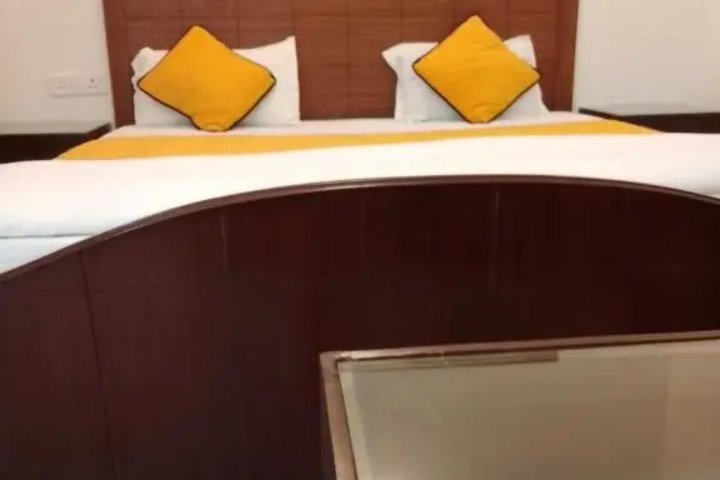 Room 6 of 6