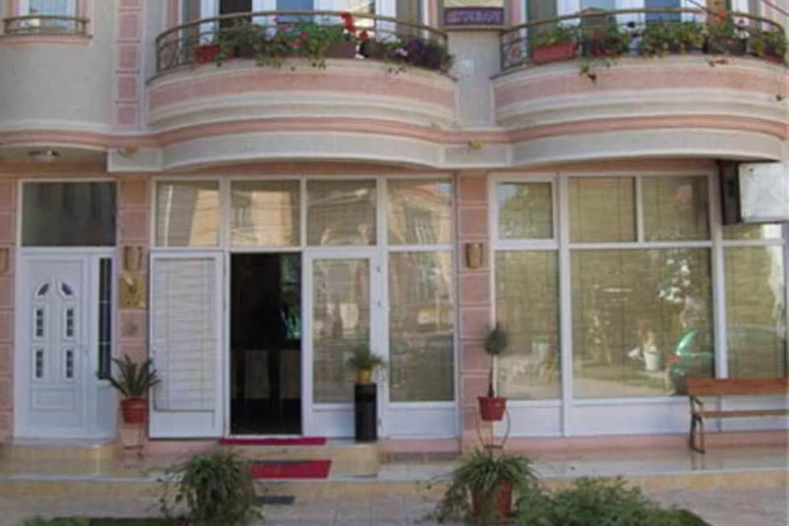 GALA GARDEN HOTEL