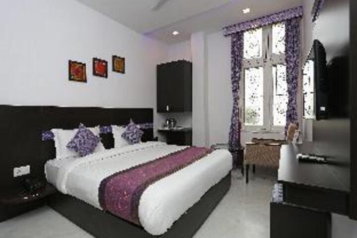 OYO 9350 Hotel Viaan