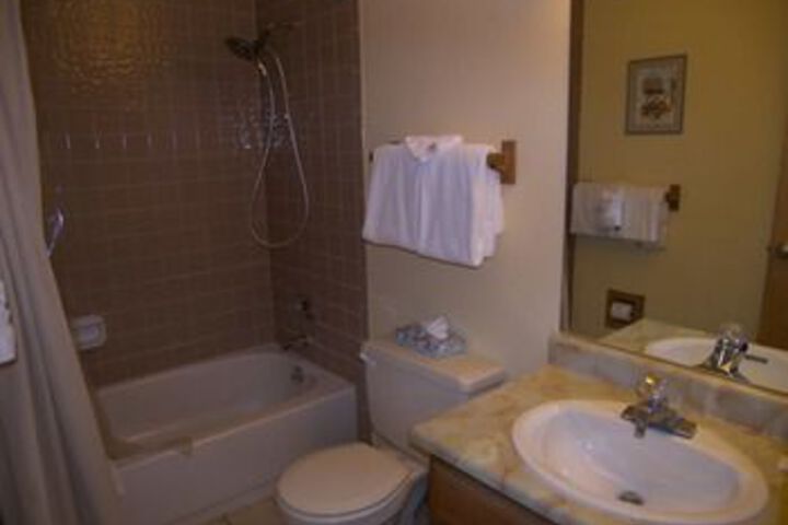 Room 3 of 25