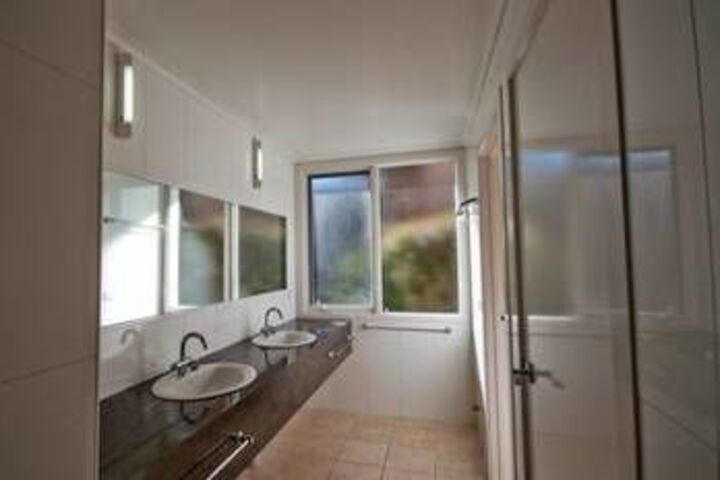 Room 4 of 22