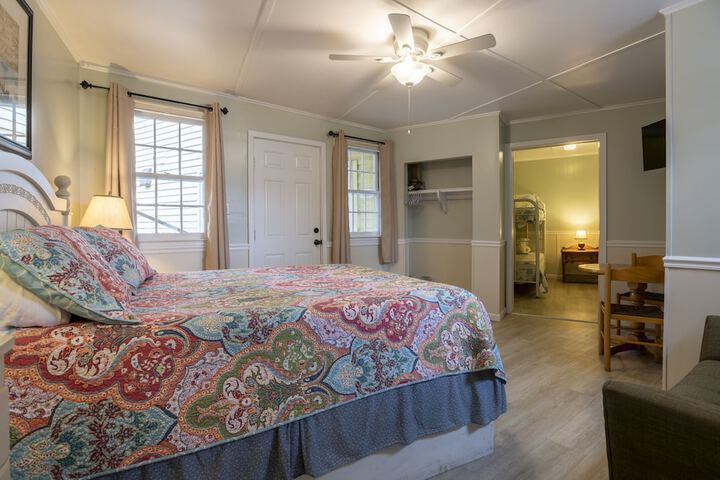 Room 153 of 309