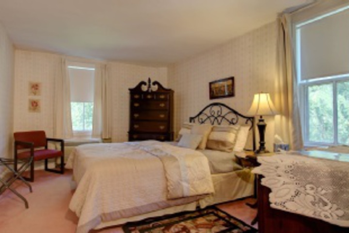 Room 286 of 408