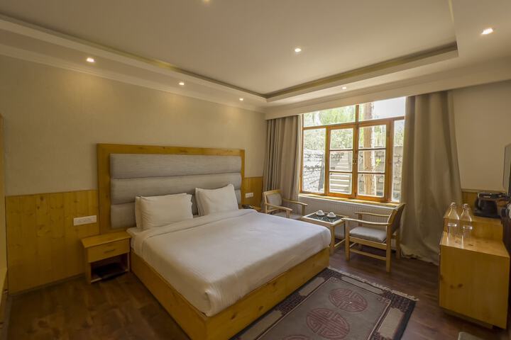Room 8 of 39