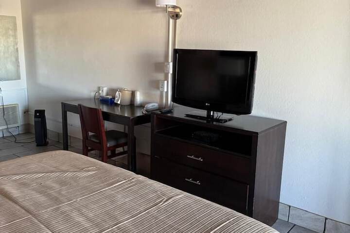 Room 11 of 23