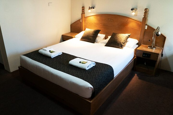 Room 4 of 46