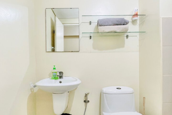 Room 33 of 53