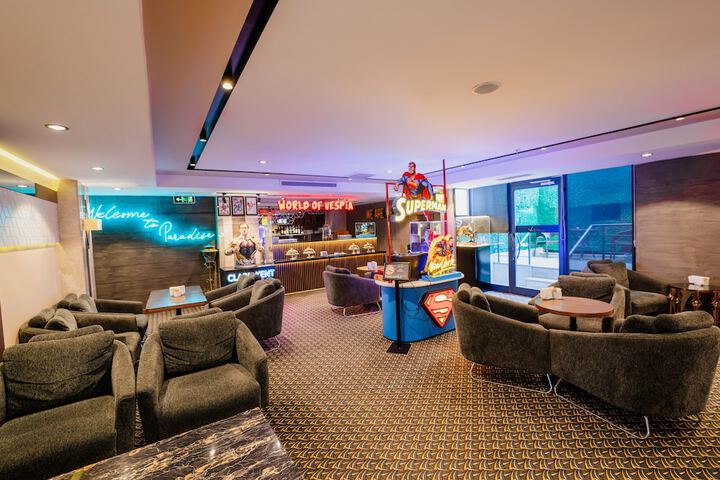 Hotel Interior 36 of 122