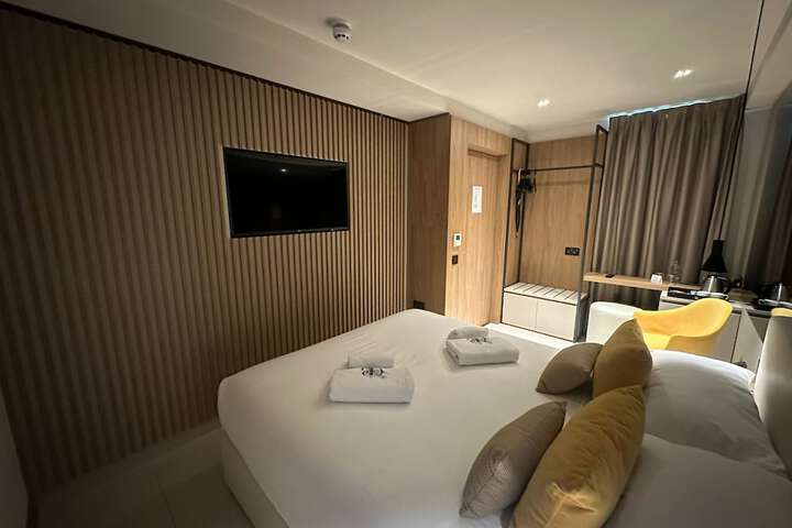 Room 37 of 109