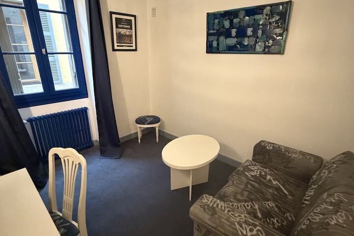 Lounge 41 of 42