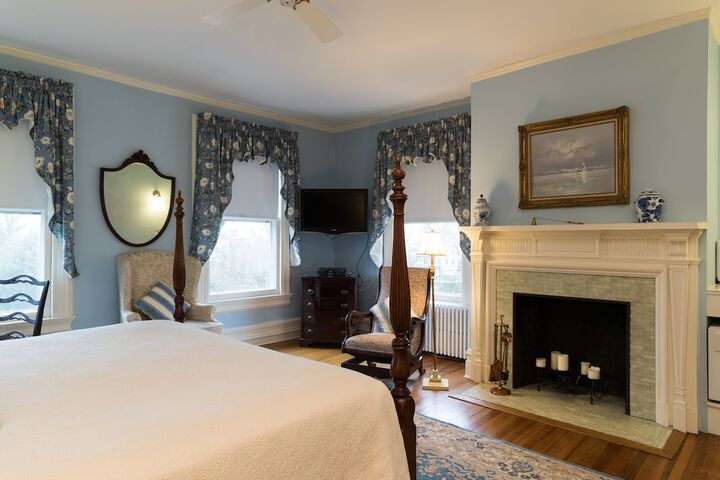 Room 5 of 258