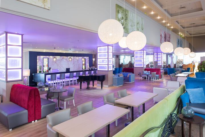 Hotel Lobby