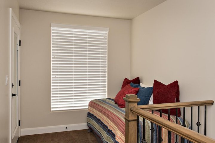 Room 6 of 39