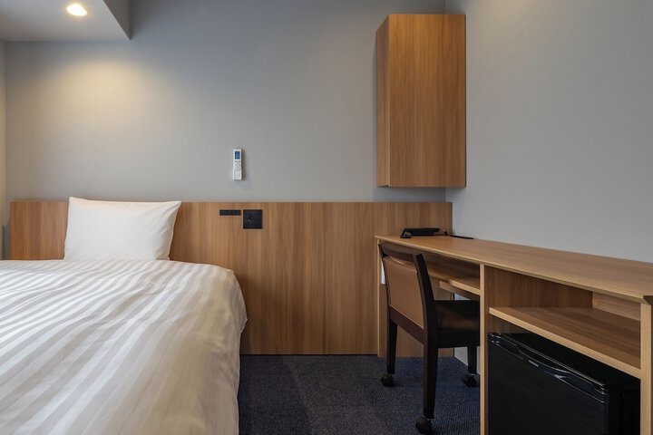 Room 11 of 61