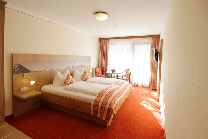 Room 8 of 39