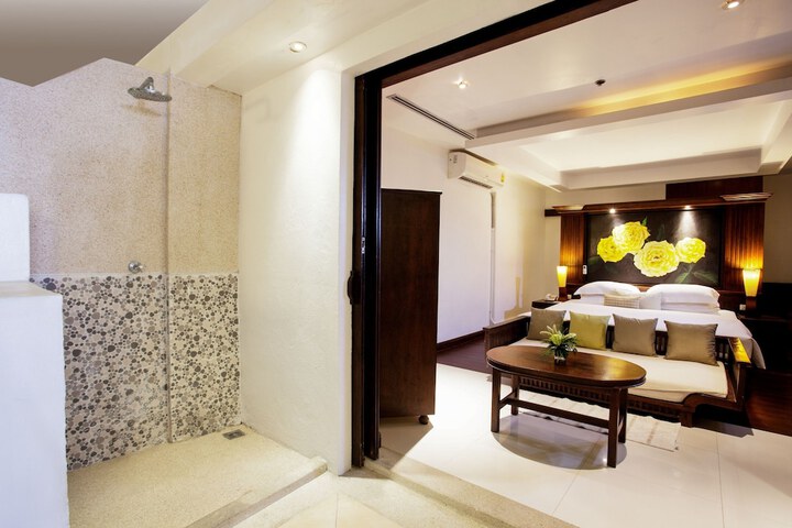Room 13 of 48