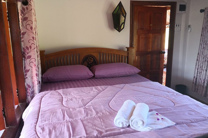 Room 32 of 154