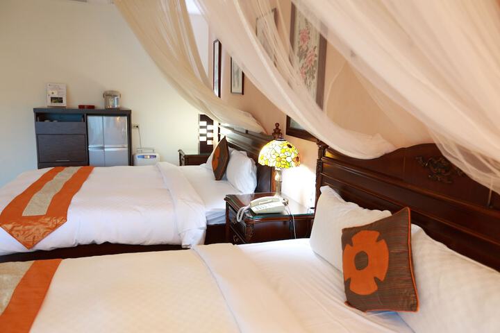 Room 14 of 47
