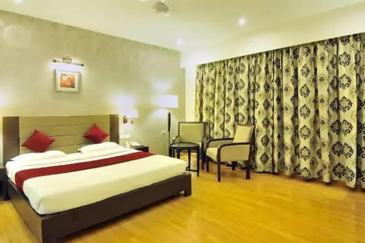 Room 8 of 20