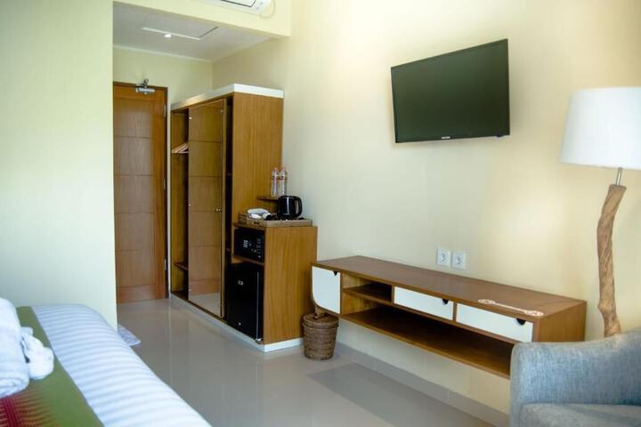 Room 5 of 43