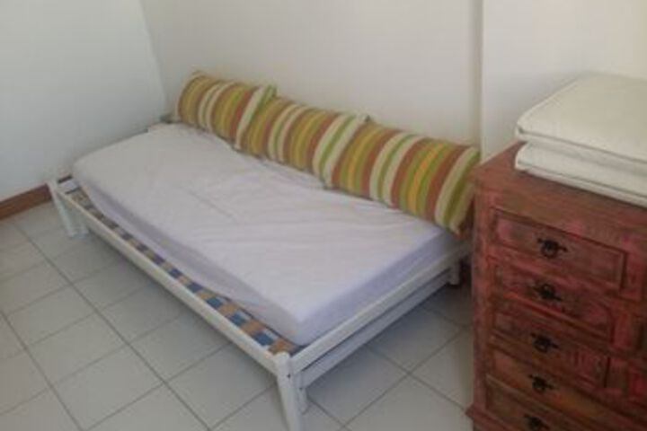 Room 12 of 24