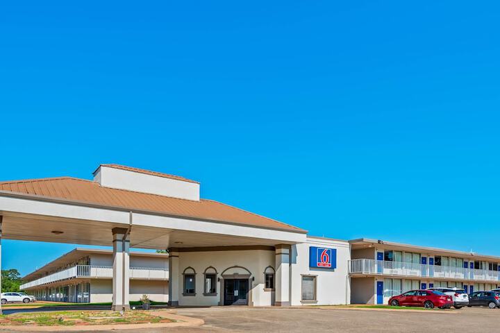 Motel 6 Hammond LA – I 12 – I 55 in Hammond, LA