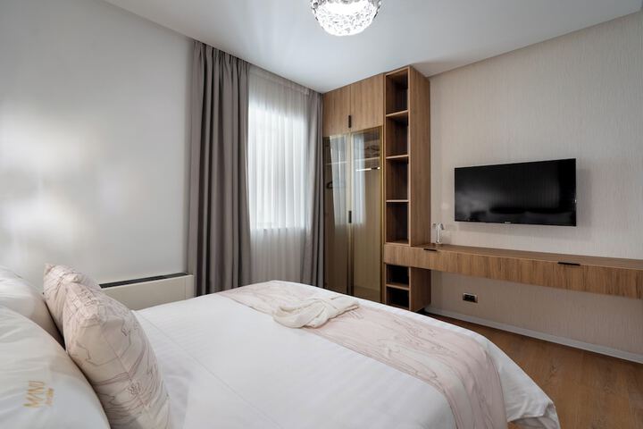 Room 95 of 552