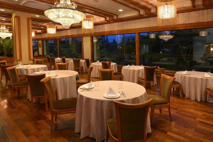 Dining Photos