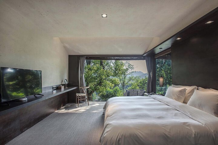 Room 10 of 58