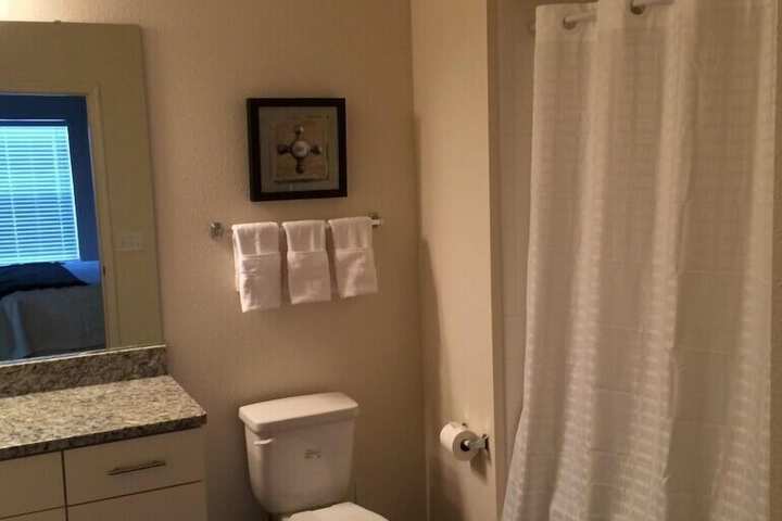 Room 51 of 61