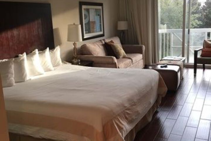 Room 46 of 119