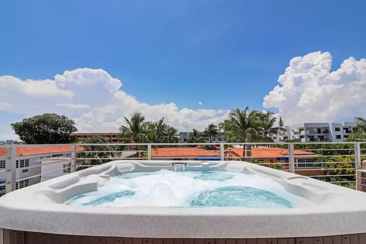 Pool 16 of 27