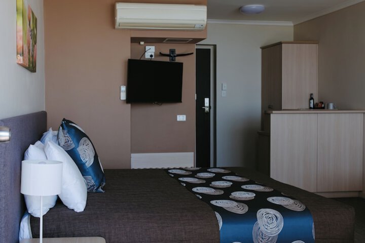Room 27 of 72