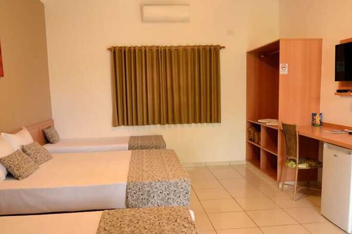 Room 2 of 5