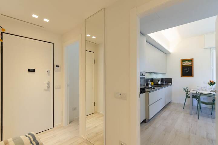 Room 7 of 30