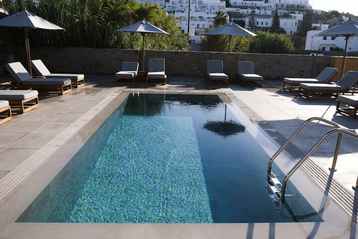 Pool 48 of 62