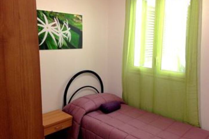 Room 47 of 87