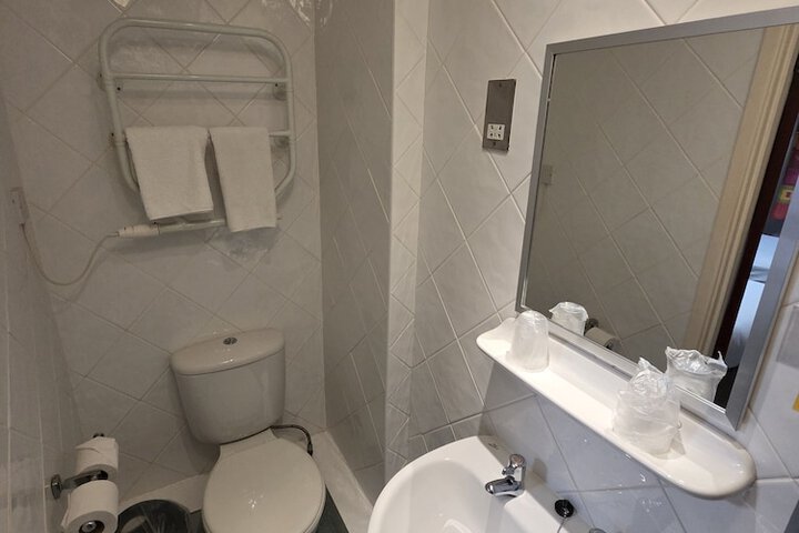 Room 18 of 26