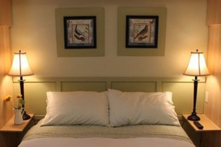 Room 11 of 14