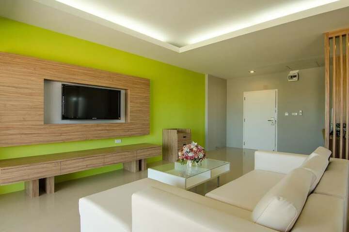 Room 16 of 29