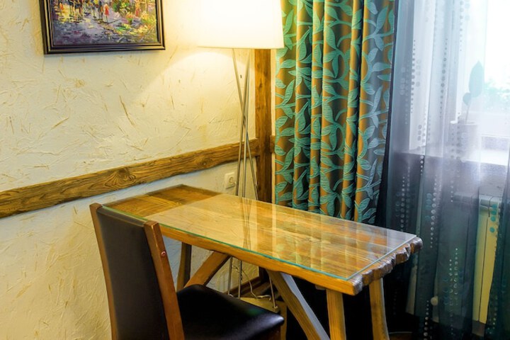 Room 10 of 62