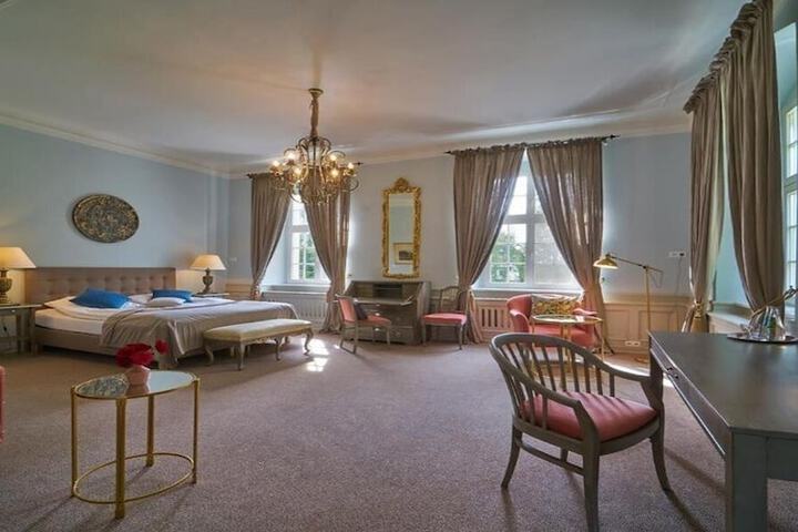 Room 9 of 57