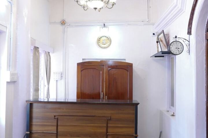West Berry Vintage in Ooty